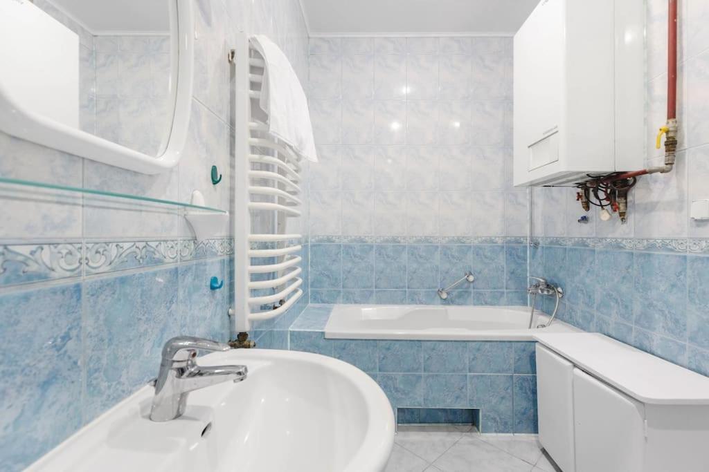 Apartament Astronomiczne Miejsce Przemysl Bagian luar foto