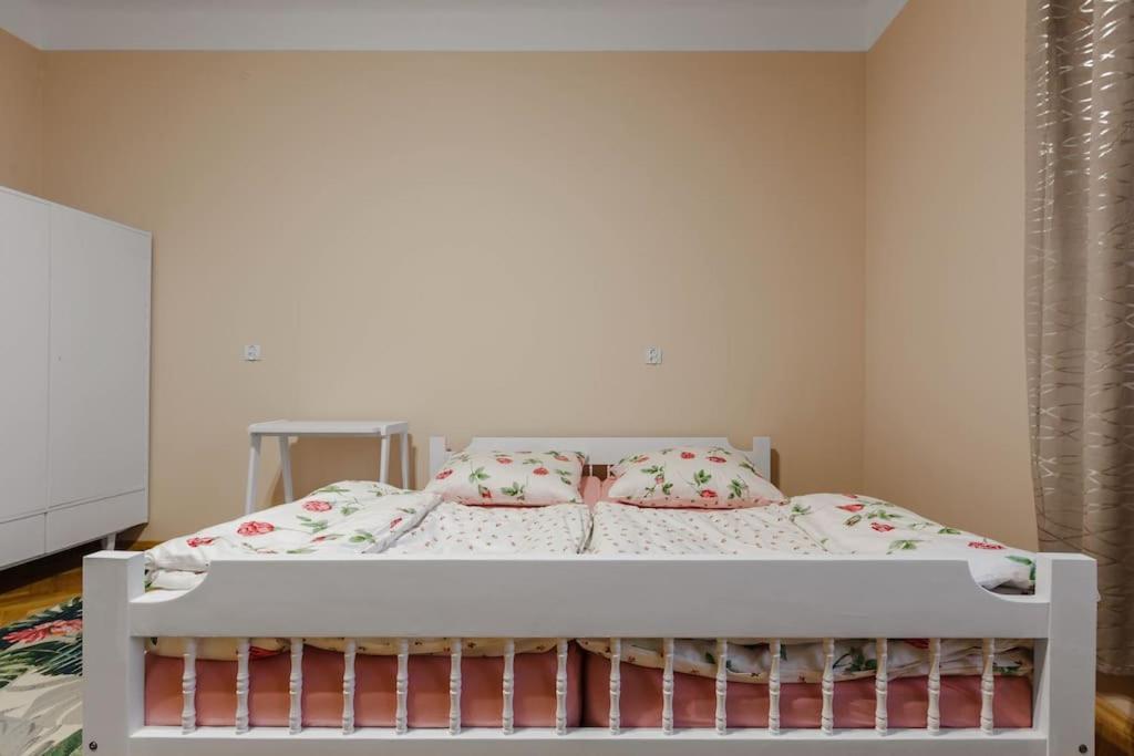 Apartament Astronomiczne Miejsce Przemysl Bagian luar foto