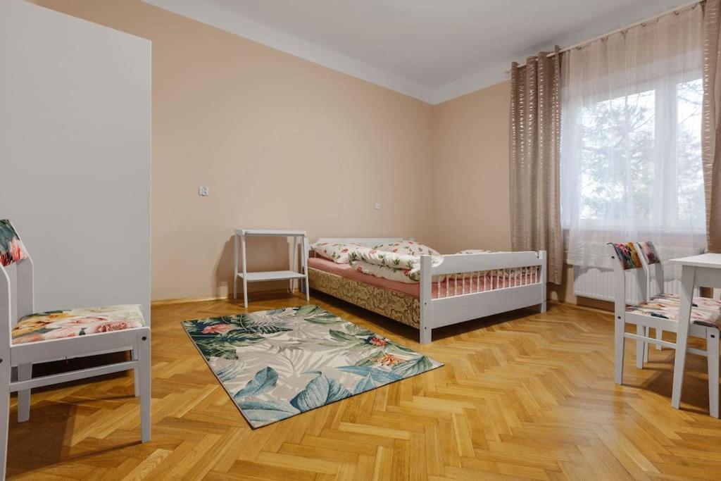 Apartament Astronomiczne Miejsce Przemysl Bagian luar foto